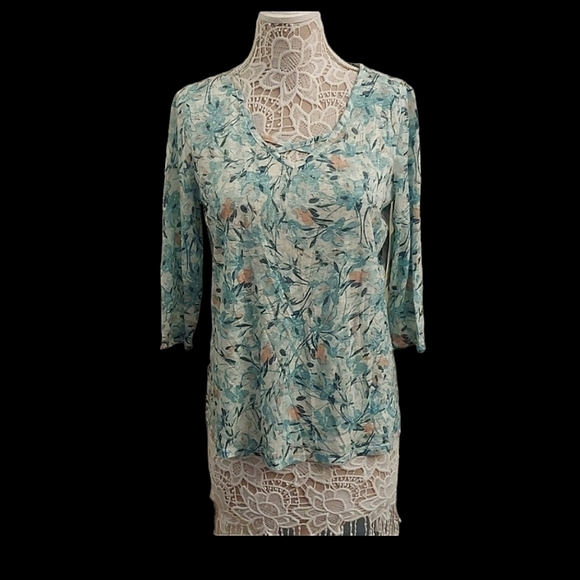 ERIKA Mermaid Clea 3/4 Length Sleeve Crisscross Front Floral Top - Picture 1 of 13
